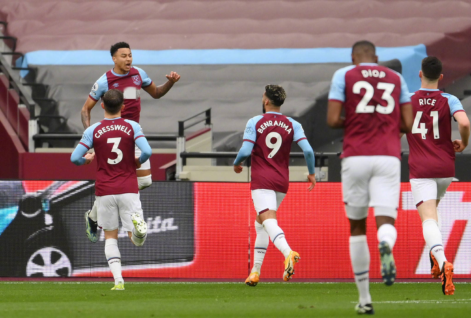 人工智能足 人工智能足